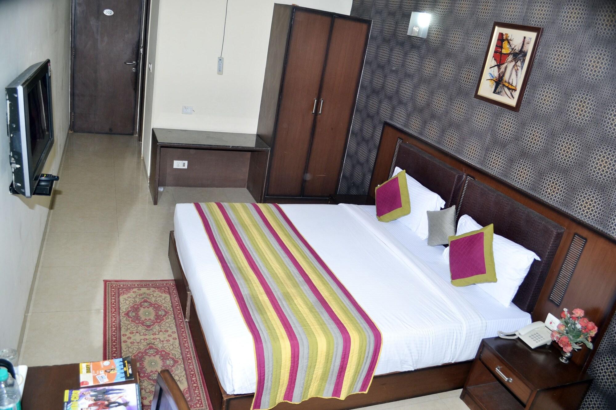 Hotel Smart Plaza Delhi Airport New Delhi Exteriör bild