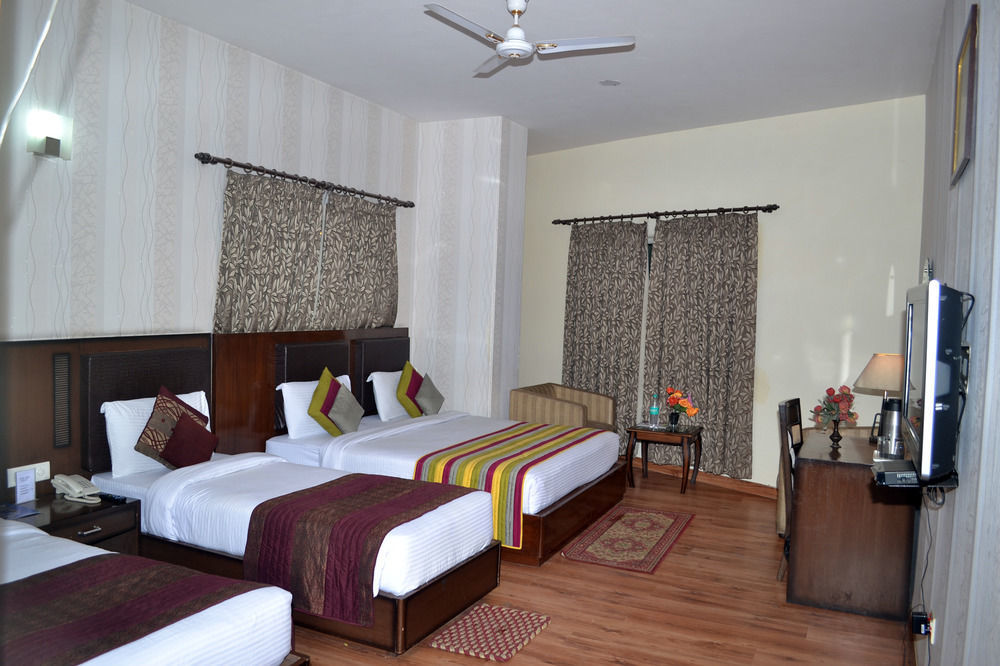Hotel Smart Plaza Delhi Airport New Delhi Exteriör bild